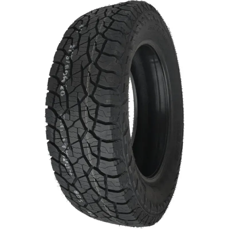 KUMHO 245/70 R17 ROADVENTURE AT52 119S 3PMSF - widok ogólny opony